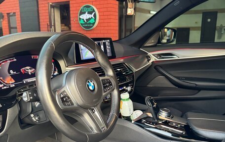 BMW 5 серия, 2019 год, 3 800 000 рублей, 13 фотография