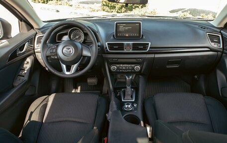 Mazda 3, 2014 год, 1 095 000 рублей, 17 фотография