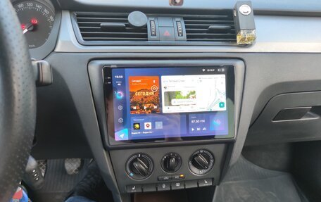 Skoda Rapid I, 2015 год, 920 000 рублей, 7 фотография