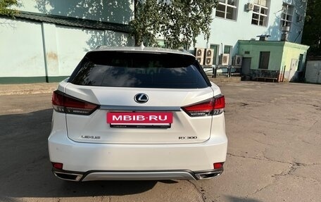 Lexus RX IV рестайлинг, 2021 год, 5 000 000 рублей, 6 фотография