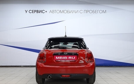 MINI Hatch, 2020 год, 1 980 000 рублей, 4 фотография