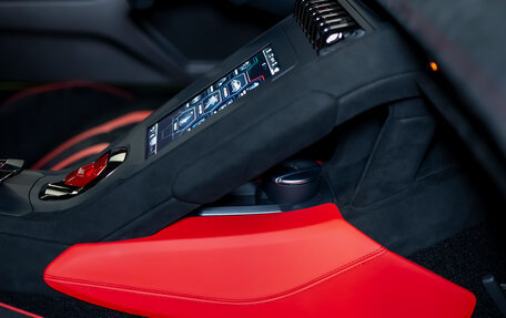 Lamborghini Huracán, 2024 год, 33 490 000 рублей, 34 фотография