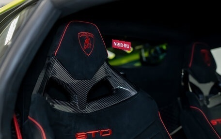Lamborghini Huracán, 2024 год, 33 490 000 рублей, 36 фотография