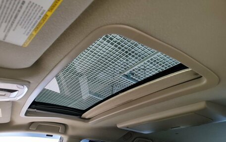 Toyota Sienna II рестайлинг, 2010 год, 2 049 000 рублей, 19 фотография