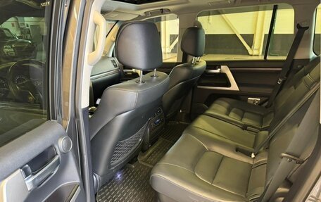 Toyota Land Cruiser 200, 2015 год, 6 200 000 рублей, 7 фотография
