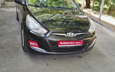 Hyundai Solaris II рестайлинг, 2011 год, 685 000 рублей, 1 фотография