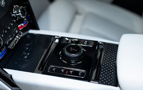 Rolls-Royce Cullinan, 2025 год, 69 890 000 рублей, 21 фотография