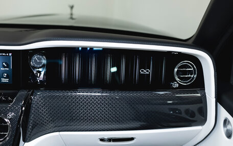 Rolls-Royce Cullinan, 2025 год, 69 890 000 рублей, 25 фотография
