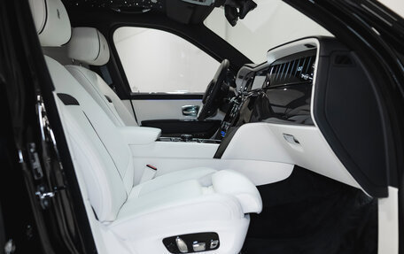 Rolls-Royce Cullinan, 2025 год, 69 890 000 рублей, 32 фотография