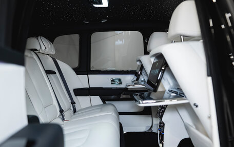 Rolls-Royce Cullinan, 2025 год, 69 890 000 рублей, 33 фотография