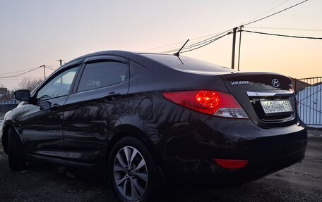 Hyundai Solaris II рестайлинг, 2013 год, 910 000 рублей, 16 фотография