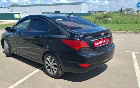 Hyundai Solaris II рестайлинг, 2013 год, 910 000 рублей, 9 фотография