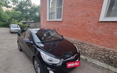 Hyundai Solaris II рестайлинг, 2013 год, 910 000 рублей, 3 фотография