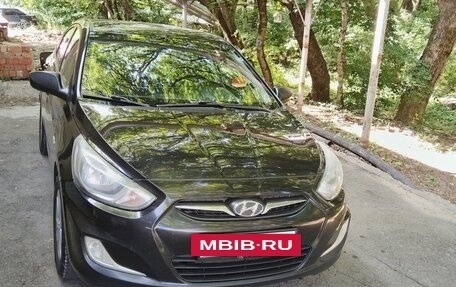 Hyundai Solaris II рестайлинг, 2011 год, 685 000 рублей, 2 фотография