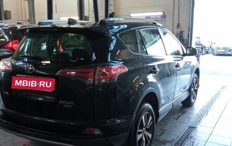 Toyota RAV4, 2016 год, 1 870 000 рублей, 3 фотография