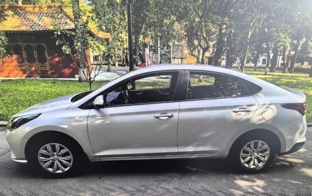 Hyundai Solaris II рестайлинг, 2021 год, 1 800 000 рублей, 3 фотография