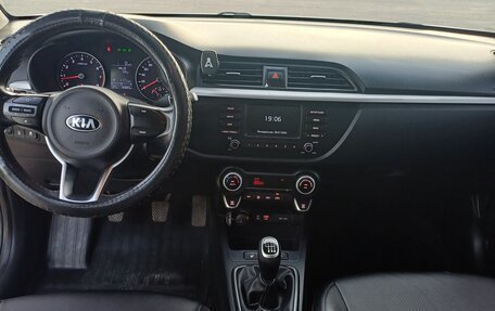 KIA Rio IV, 2019 год, 1 350 000 рублей, 11 фотография