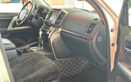 Toyota Land Cruiser 200, 2014 год, 5 500 000 рублей, 17 фотография
