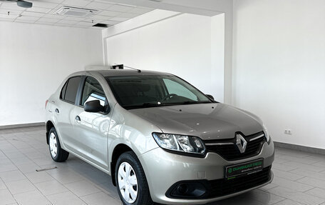 Renault Logan II, 2017 год, 743 000 рублей, 3 фотография