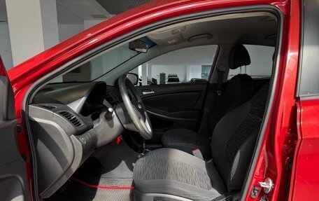 Hyundai Solaris II рестайлинг, 2015 год, 890 000 рублей, 13 фотография