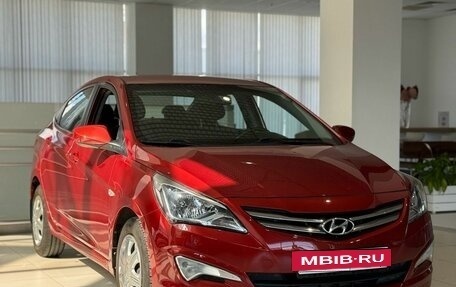 Hyundai Solaris II рестайлинг, 2015 год, 890 000 рублей, 3 фотография
