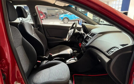 Hyundai Solaris II рестайлинг, 2015 год, 890 000 рублей, 21 фотография