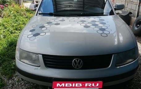 Volkswagen Passat B5+ рестайлинг, 1997 год, 300 000 рублей, 1 фотография
