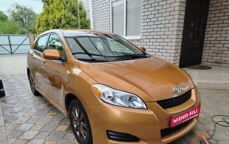 Toyota Matrix, 2008 год, 950 000 рублей, 1 фотография