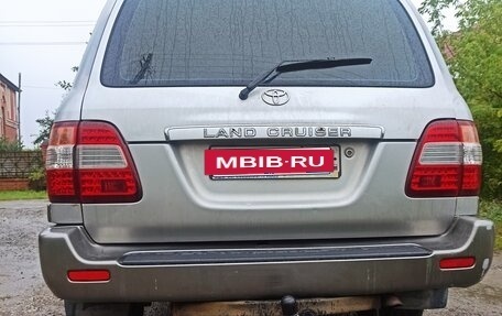 Toyota Land Cruiser 100 рестайлинг 2, 2006 год, 1 550 000 рублей, 2 фотография