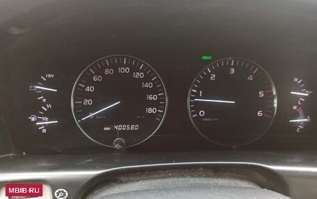 Toyota Land Cruiser 100 рестайлинг 2, 2006 год, 1 550 000 рублей, 6 фотография