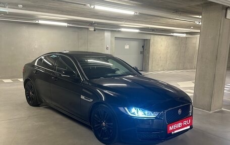 Jaguar XE I рестайлинг, 2015 год, 1 700 000 рублей, 7 фотография