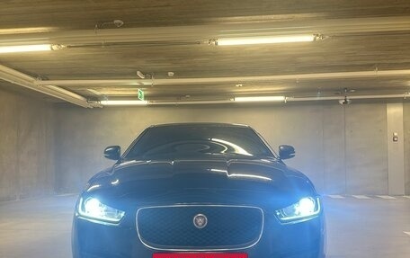 Jaguar XE I рестайлинг, 2015 год, 1 700 000 рублей, 9 фотография
