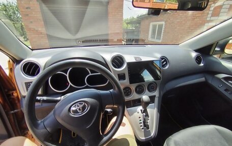Toyota Matrix, 2008 год, 950 000 рублей, 10 фотография