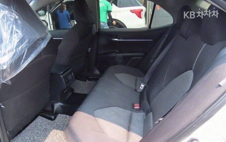 Toyota Camry, 2022 год, 3 100 000 рублей, 10 фотография