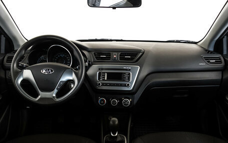 KIA Rio III рестайлинг, 2015 год, 925 000 рублей, 10 фотография