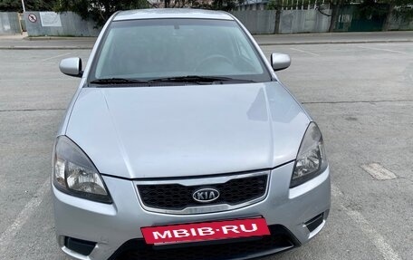 KIA Rio II, 2010 год, 540 000 рублей, 2 фотография