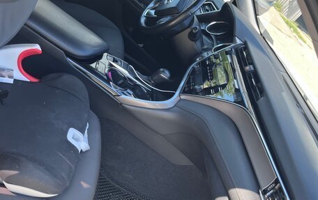 Toyota Camry, 2018 год, 2 099 000 рублей, 5 фотография