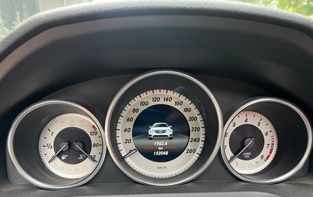 Mercedes-Benz E-Класс, 2015 год, 2 500 000 рублей, 9 фотография