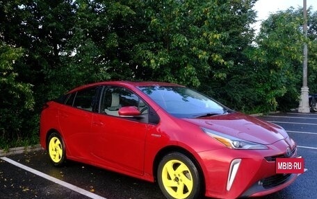 Toyota Prius IV XW50, 2019 год, 2 299 999 рублей, 5 фотография