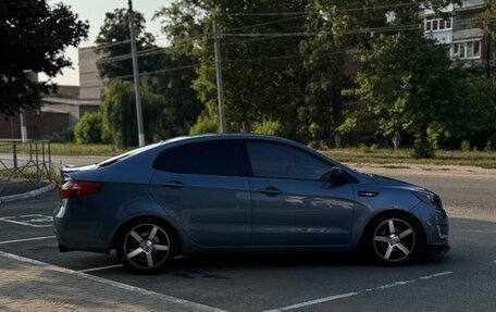 KIA Rio III рестайлинг, 2013 год, 935 000 рублей, 5 фотография