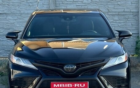 Toyota Camry, 2019 год, 3 300 000 рублей, 1 фотография