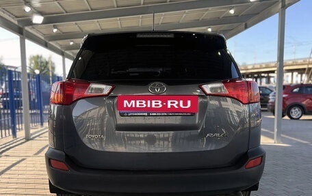 Toyota RAV4, 2015 год, 1 749 000 рублей, 4 фотография