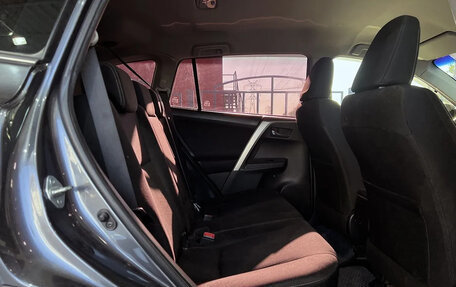Toyota RAV4, 2015 год, 1 749 000 рублей, 12 фотография