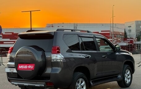 Toyota Land Cruiser Prado 150 рестайлинг 2, 2009 год, 2 797 000 рублей, 34 фотография