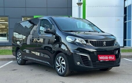 Peugeot Traveller I, 2018 год, 2 899 000 рублей, 3 фотография