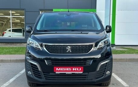Peugeot Traveller I, 2018 год, 2 899 000 рублей, 2 фотография