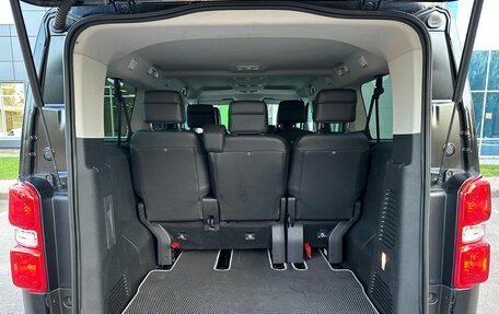 Peugeot Traveller I, 2018 год, 2 899 000 рублей, 17 фотография