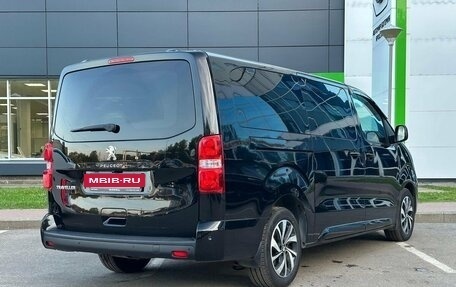 Peugeot Traveller I, 2018 год, 2 899 000 рублей, 5 фотография