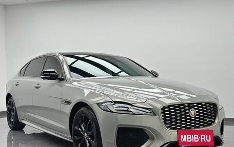 Jaguar XF II, 2022 год, 2 300 200 рублей, 4 фотография