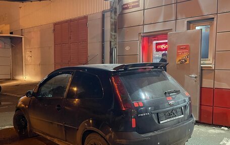 Ford Fiesta, 2004 год, 100 000 рублей, 4 фотография